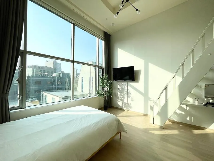 Modern Loft Hongdae Apartment Seoul